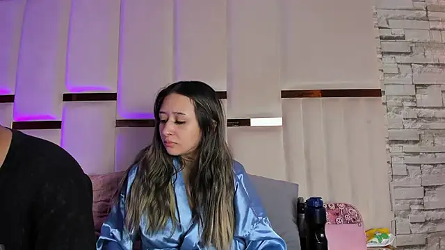 ANLLELOAndANGELA online show from June 9, 2026, 5:13 pm