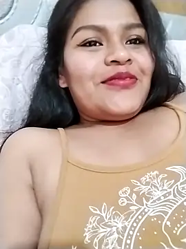Snapshot of Karin_39 chatting on April 11, 2026, 7:29 pm Karin 39 online show from April 11, 2026, 7:29 pm