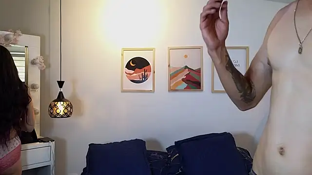 afrodita aares online show from October 21, 2025, 7:14 pm