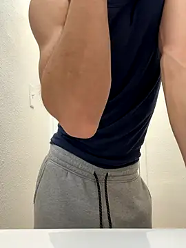 Snapshot of gymratforyouu chatting on October 18, 2025, 4:48 am gymratforyouu online show from October 18, 2025, 4:48 am