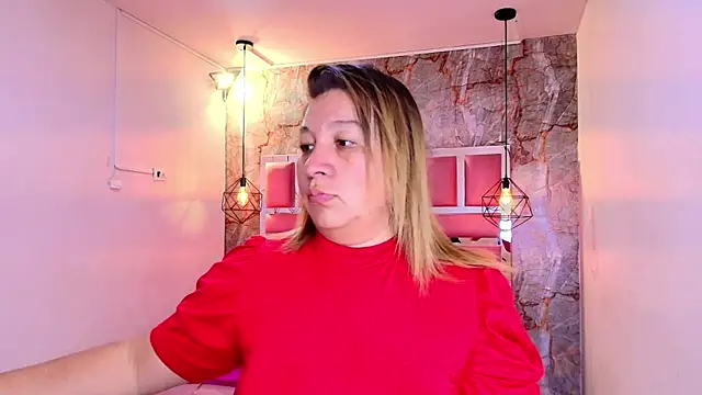 MaylinRosse  online show from April 28, 2026, 6:57 pm