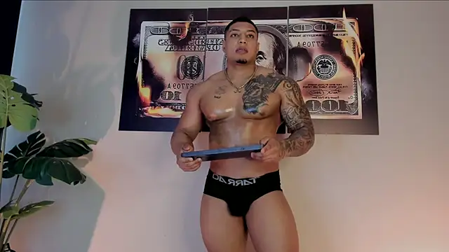 chrizmacgregor online show from December 19, 2025, 7:43 pm