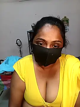 queendivya online show from April 28, 2026, 2:44 pm