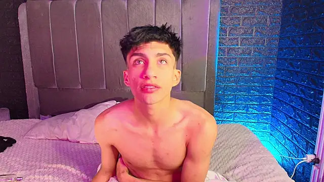 Snapshot of Erick_Velveth chatting on November 23, 2025, 5:29 am Erick Velveth online show from November 23, 2025, 5:29 am