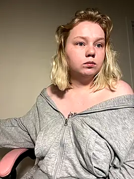 lame cat online show from September 21, 2025, 12:01 am