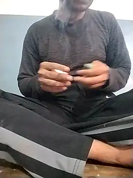 Snapshot of VickyMonster5 chatting on December 1, 2025, 7:02 am VickyMonster5 online show from December 1, 2025, 7:02 am