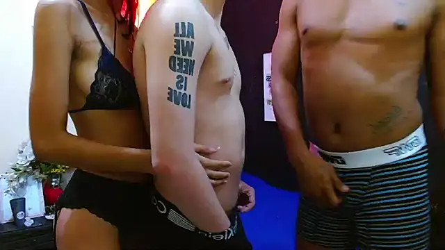 Snapshot of SSEXYY_BITCHH chatting on October 8, 2025, 6:33 am SSEXYY BITCHH online show from October 8, 2025, 6:33 am