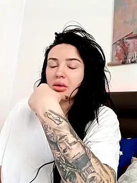 Snapshot of mariabloom9 chatting on October 9, 2025, 10:02 am mariabloom9 online show from October 9, 2025, 10:02 am