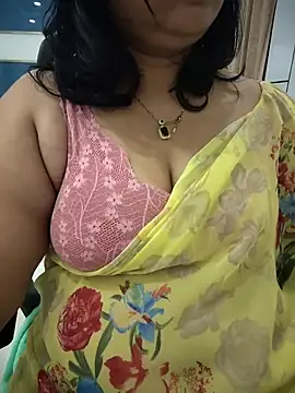 Snapshot of divya-jannu chatting on December 5, 2025, 4:14 pm divya-jannu online show from December 5, 2025, 4:14 pm