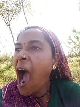 Snapshot of Hot_reshmaji chatting on March 29, 2026, 5:07 am Hot reshmaji online show from March 29, 2026, 5:07 am