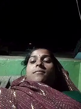 Snapshot of Hot_reshmaji chatting on April 21, 2026, 3:50 pm Hot reshmaji online show from April 21, 2026, 3:50 pm