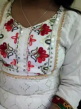 Snapshot of Disha-_00 chatting on November 20, 2025, 5:29 am Disha- 00 online show from November 20, 2025, 5:29 am