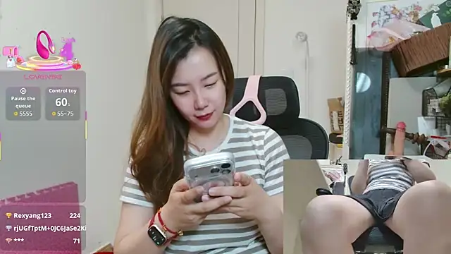 Snapshot of sallycui chatting on June 5, 2026, 11:54 pm sallycui online show from June 5, 2026, 11:54 pm