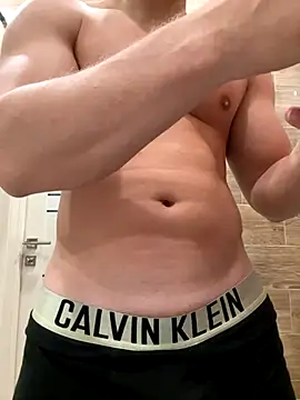 Snapshot of Magic-love1 chatting on November 17, 2025, 7:58 am Magic-love1 online show from November 17, 2025, 7:58 am