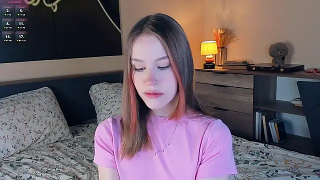 MaliaBourraine online show from March 8, 2026, 7:12 am