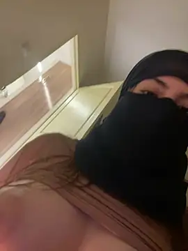 Snapshot of lilita9 chatting on February 26, 2026, 7:46 pm lilita9 online show from February 26, 2026, 7:46 pm