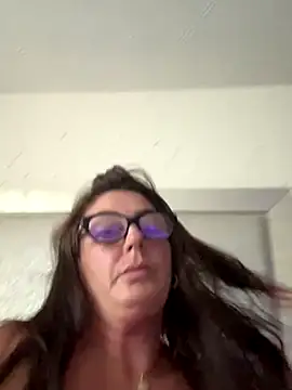 Snapshot of Rileyxxx69 chatting on September 19, 2025, 8:20 pm Rileyxxx69 online show from September 19, 2025, 8:20 pm