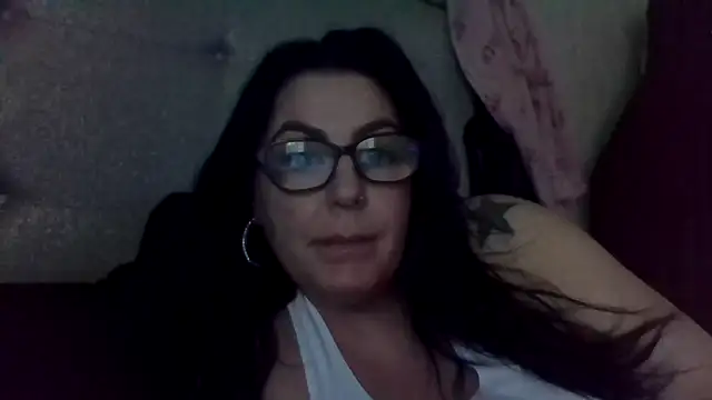 Snapshot of Rileyxxx69 chatting on May 15, 2026, 11:34 pm Rileyxxx69 online show from May 15, 2026, 11:34 pm