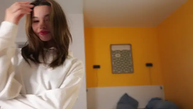 Snapshot of lovekissmes chatting on October 26, 2025, 2:12 pm lovekissmes online show from October 26, 2025, 2:12 pm