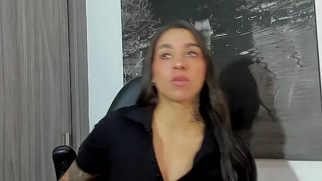 KAYLA BATISTA  online show from February 15, 2026, 11:45 pm