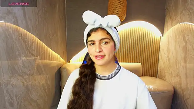 dany r  online show from October 21, 2025, 1:12 pm