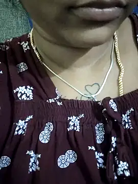 Snapshot of sweetqueen143 chatting on September 24, 2025, 1:25 pm sweetqueen143 online show from September 24, 2025, 1:25 pm