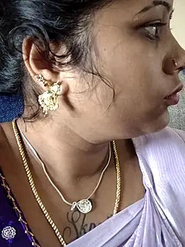 Snapshot of sweetqueen143 chatting on September 26, 2025, 3:10 am sweetqueen143 online show from September 26, 2025, 3:10 am