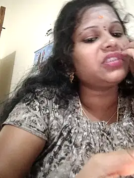 Snapshot of sweetqueen143 chatting on September 30, 2025, 3:28 pm sweetqueen143 online show from September 30, 2025, 3:28 pm