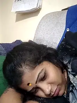 Snapshot of sweetqueen143 chatting on October 4, 2025, 6:06 pm sweetqueen143 online show from October 4, 2025, 6:06 pm