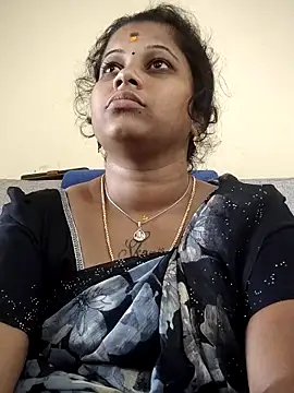 Snapshot of sweetqueen143 chatting on October 5, 2025, 6:12 am sweetqueen143 online show from October 5, 2025, 6:12 am