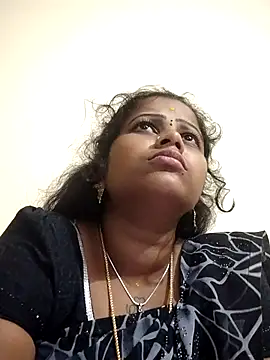 Snapshot of sweetqueen143 chatting on October 9, 2025, 4:38 pm sweetqueen143 online show from October 9, 2025, 4:38 pm