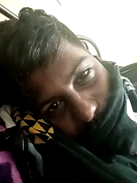 sweetqueen143 online show from February 5, 2026, 5:01 am