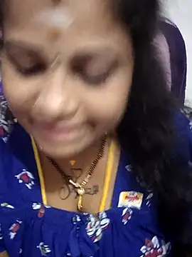 sweetqueen143 online show from June 11, 2026, 10:19 pm