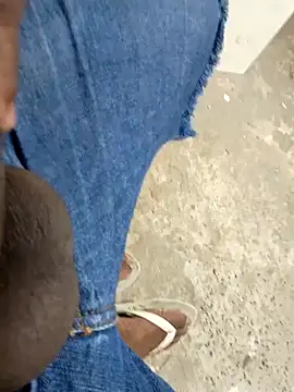 Snapshot of preto3561 chatting on September 29, 2025, 8:13 pm preto3561 online show from September 29, 2025, 8:13 pm