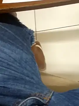 Snapshot of preto3561 chatting on September 30, 2025, 2:55 pm preto3561 online show from September 30, 2025, 2:55 pm