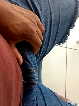 Snapshot of preto3561 chatting on October 3, 2025, 1:41 pm preto3561 online show from October 3, 2025, 1:41 pm