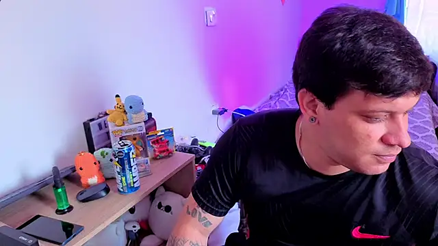 Snapshot of ryden_01 chatting on September 23, 2025, 1:58 pm ryden 01 online show from September 23, 2025, 1:58 pm