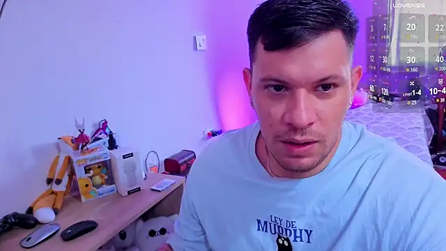 Snapshot of ryden_01 chatting on September 30, 2025, 3:28 pm ryden 01 online show from September 30, 2025, 3:28 pm