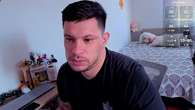 Snapshot of ryden_01 chatting on October 5, 2025, 2:26 pm ryden 01 online show from October 5, 2025, 2:26 pm