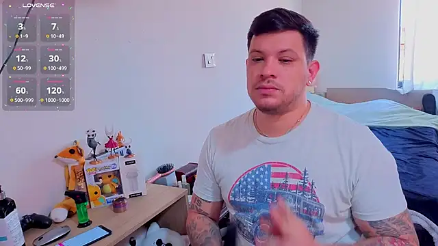 Snapshot of ryden_01 chatting on October 18, 2025, 3:02 pm ryden 01 online show from October 18, 2025, 3:02 pm