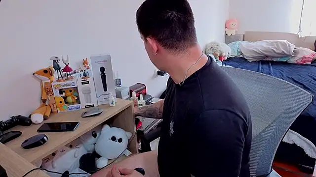 Snapshot of ryden_01 chatting on October 23, 2025, 4:06 pm ryden 01 online show from October 23, 2025, 4:06 pm