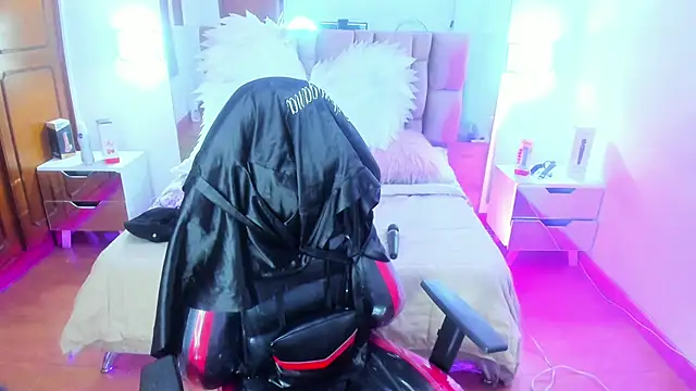 Gyal 8  online show from February 11, 2026, 2:55 pm