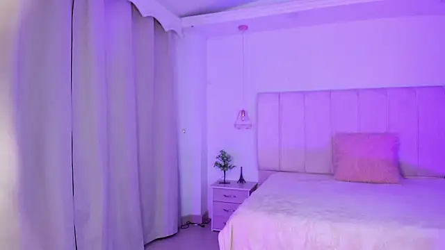 Gyal 8  online show from March 15, 2026, 3:34 am