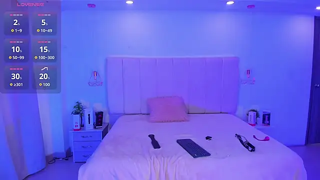 Gyal 8  online show from March 16, 2026, 1:37 pm