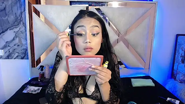 ladymooncs online show from July 21, 2026, 9:39 pm