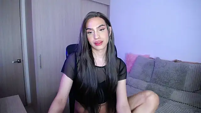 Snapshot of SamaraSilex chatting on October 3, 2025, 2:52 am SamaraSilex online show from October 3, 2025, 2:52 am