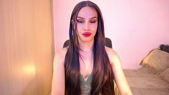 Snapshot of SamaraSilex chatting on November 25, 2025, 2:55 am SamaraSilex online show from November 25, 2025, 2:55 am