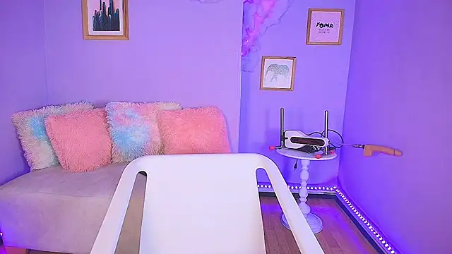 cat nasty online show from December 15, 2025, 4:11 pm