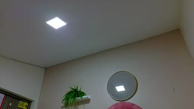 MyApril   online show from October 13, 2025, 11:43 am