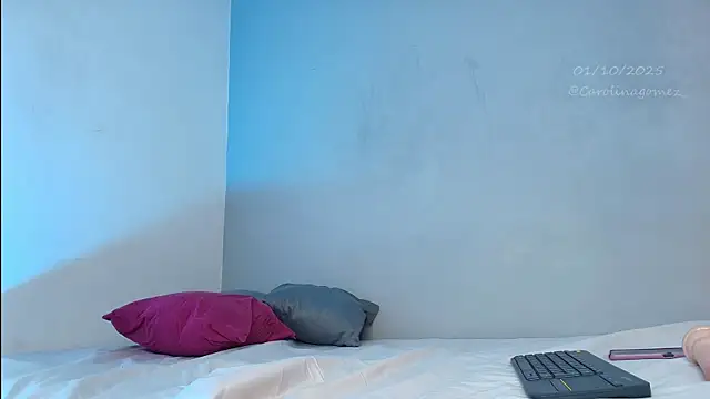 CarolinaGomez  online show from October 1, 2025, 6:36 pm